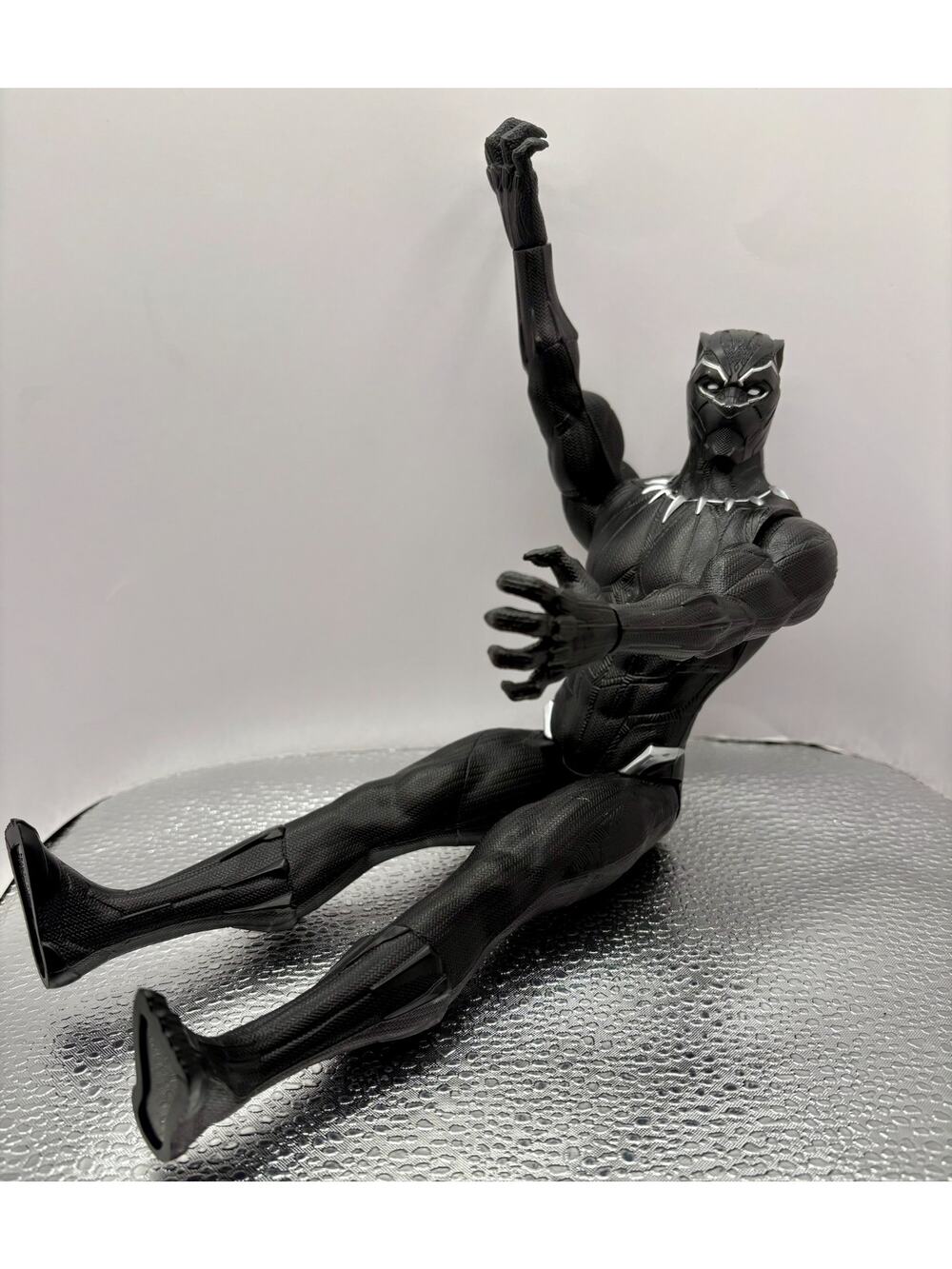 2017 Hasbro Marvel Black Panther Action Figure C-36322